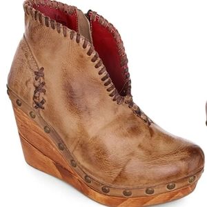 Bed Stu Marina Wedge